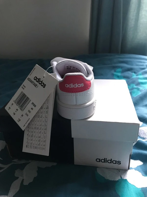 Спортивная обувь для девочки Adidas (оригинал) размер 20. Фотография 2