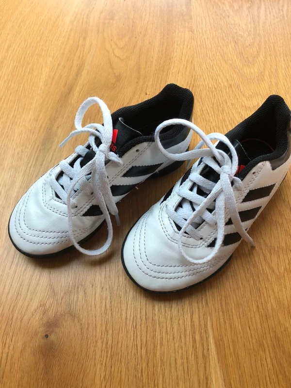 Спортивная обувь для мальчика Adidas (оригинал) размер 27. Фотография 2