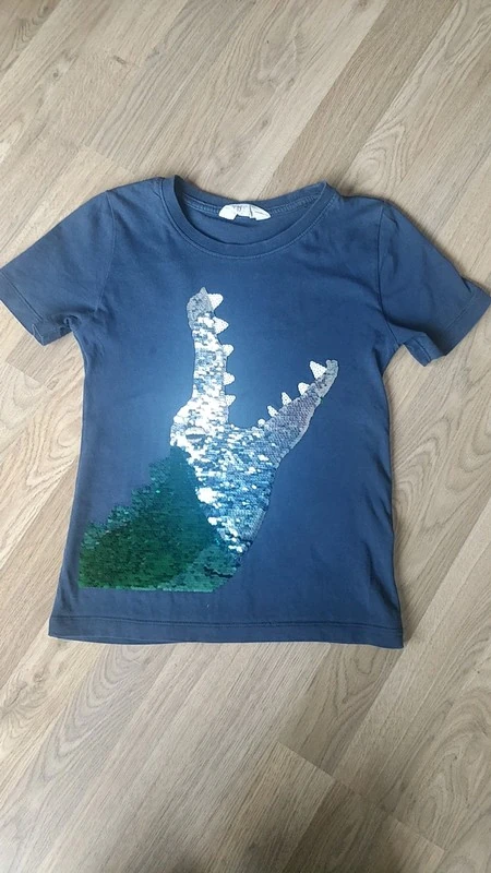 Футболка для мальчика H&M (оригинал) размер 32. Фотография 2
