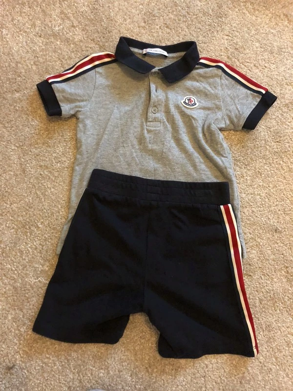 Футболка для мальчика Moncler (оригинал) размер 26