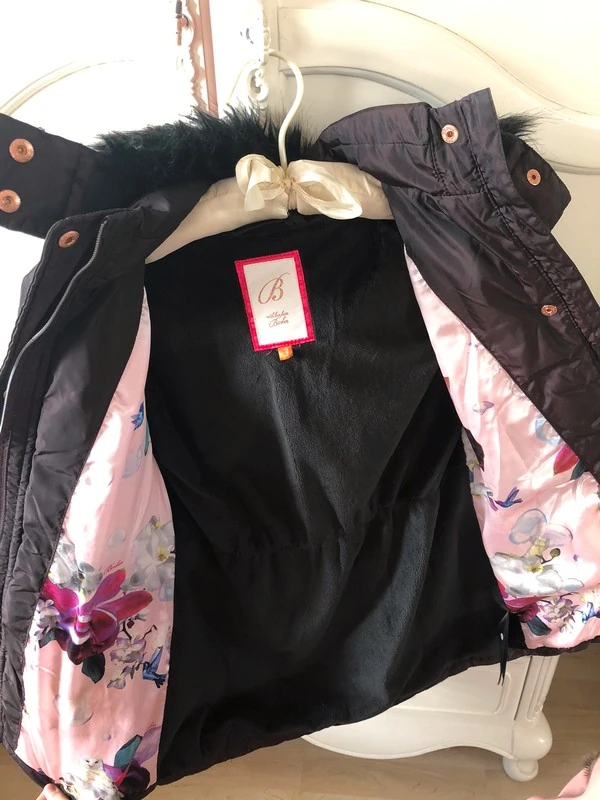 Верхняя одежда для девочки Ted Baker (оригинал) размер 34. Фотография 3