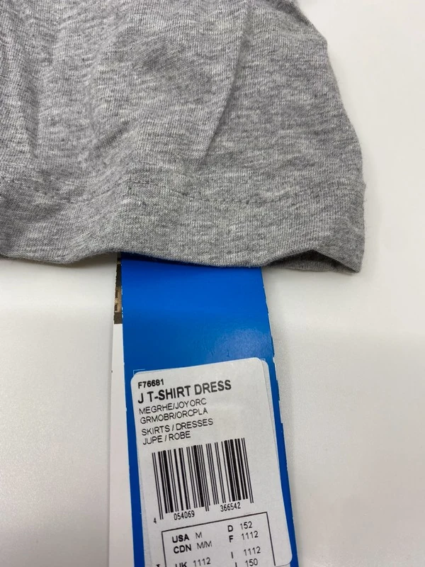 Детское платье Adidas (оригинал) размер 36. Фотография 3