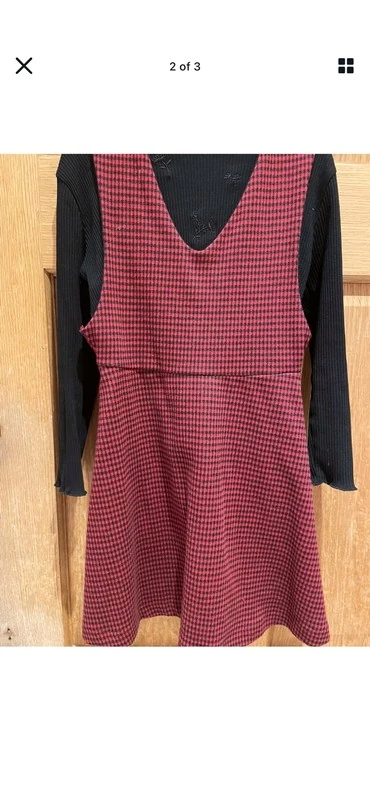 Детское платье Zara (оригинал) размер 30. Фотография 2