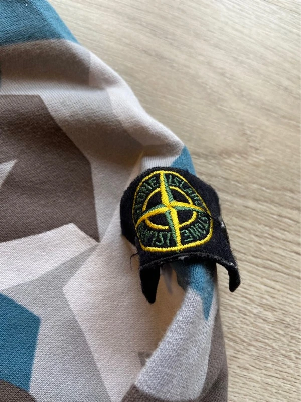 Кофта для мальчика Stone Island (оригинал) размер 42. Фотография 3