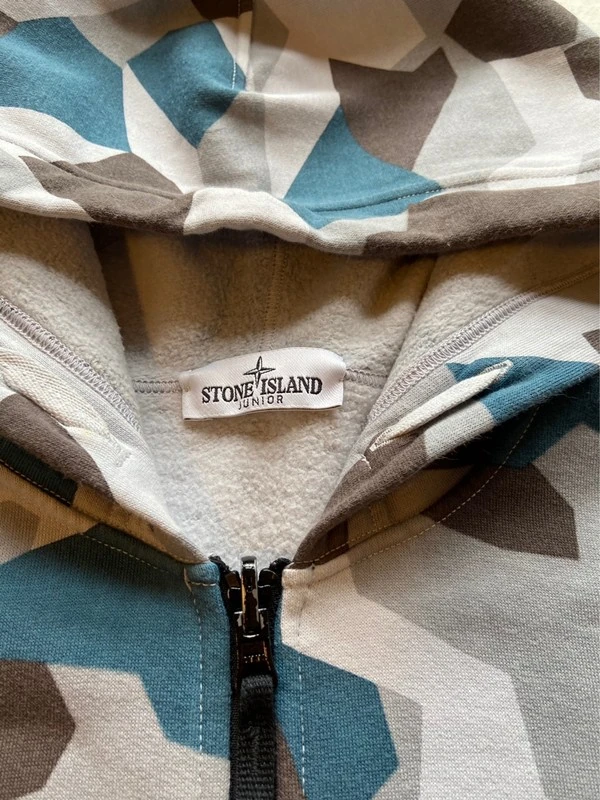 Кофта для мальчика Stone Island (оригинал) размер 42. Фотография 2