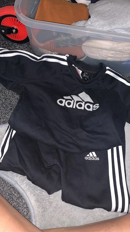 Набор одежды для мальчика Adidas (оригинал) размер 26