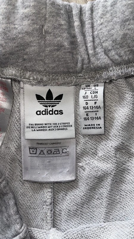 Спортивная одежда для девочки Adidas (оригинал) размер 42. Фотография 5