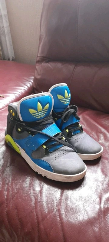 Мужская обувь Adidas (оригинал) размер 39.5