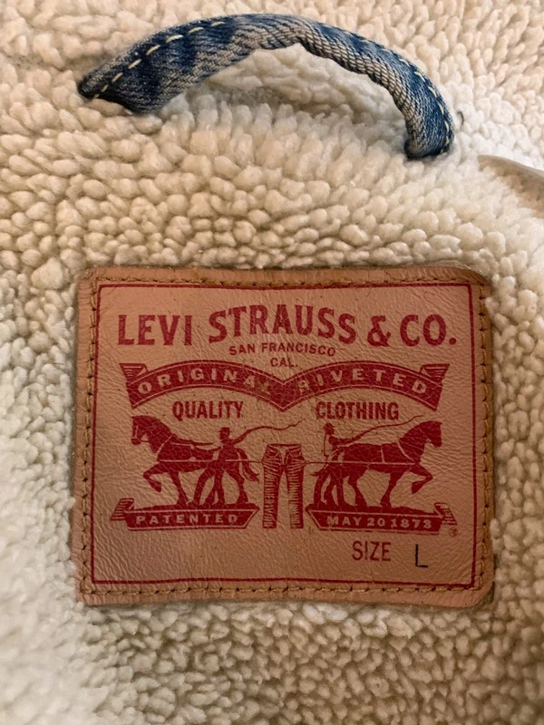 Мужская верхняя одежда Levi's (оригинал) размер L. Фотография 4