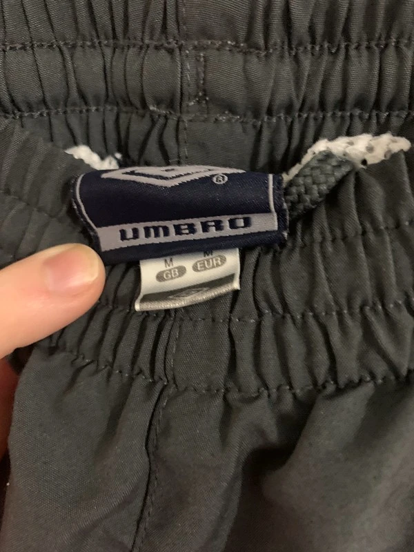 Мужские шорты Umbro (оригинал) размер M. Фотография 4