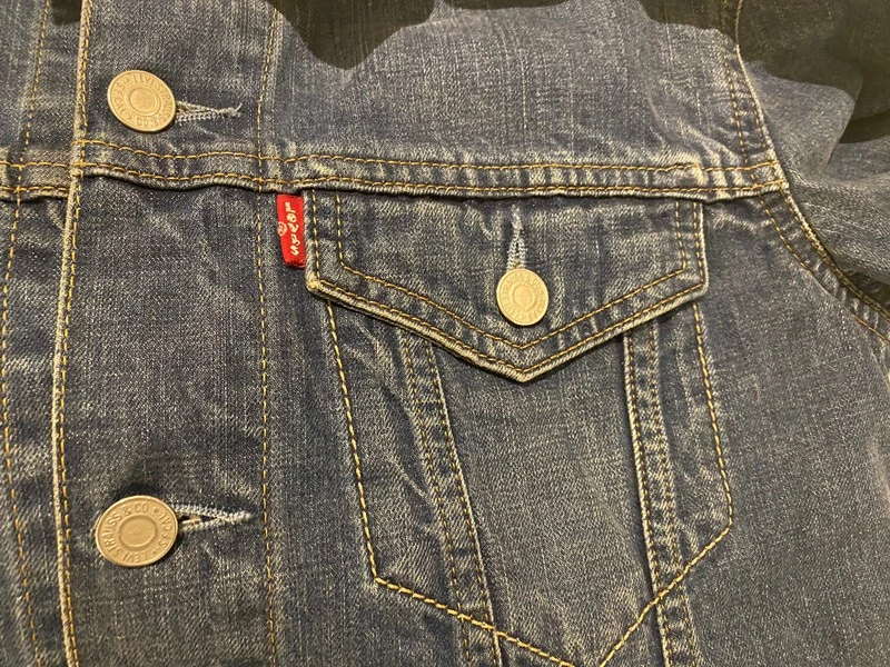 Мужская верхняя одежда Levi's (оригинал) размер M. Фотография 3