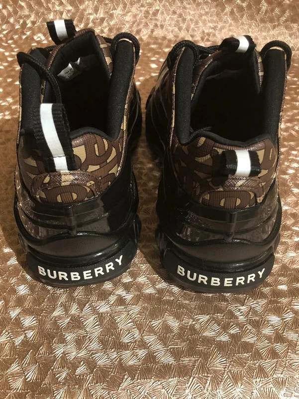 Женская обувь Burberry (оригинал) размер 36. Фотография 3