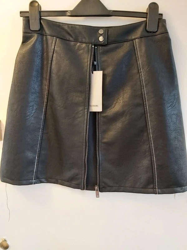 Юбка Zara (оригинал) размер M. Фотография 1