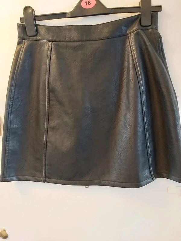 Юбка Zara (оригинал) размер M. Фотография 2