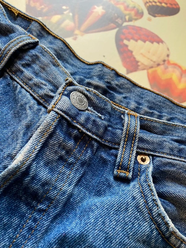 Женские шорты Levi's (оригинал) размер M. Фотография 3