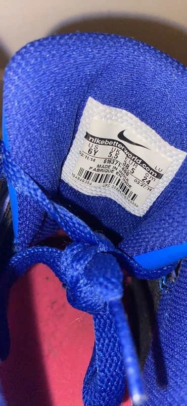 Женские кроссовки Nike (оригинал) размер 35.5. Фотография 2