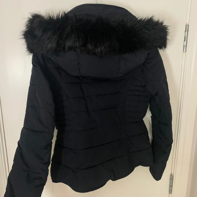Женская верхняя одежда Zara (оригинал) размер XS. Фотография 3