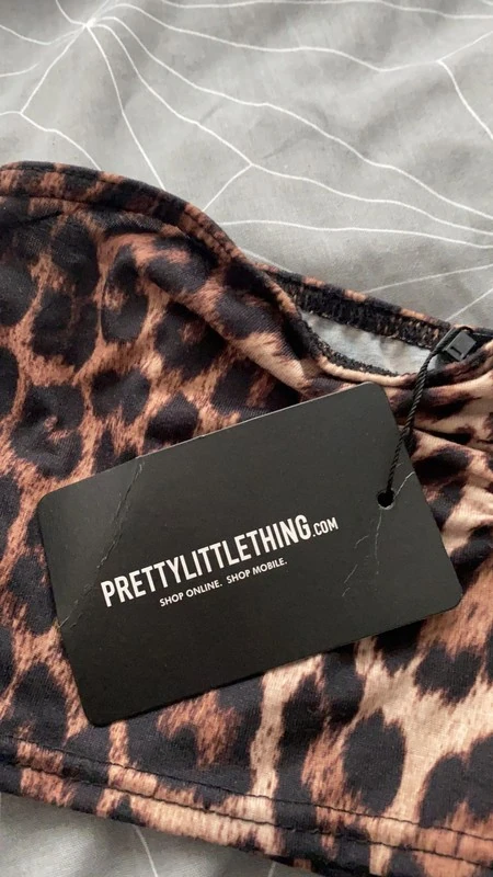 Женская футболка PrettyLittleThing (оригинал) размер M. Фотография 3