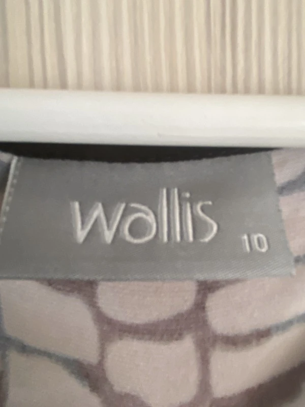 Женская футболка Wallis (оригинал) размер M. Фотография 3