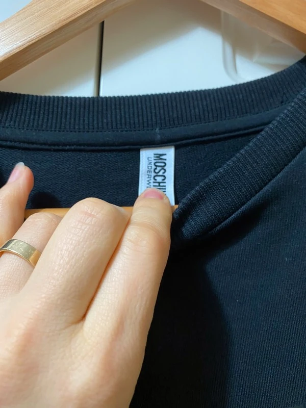 Женская кофта Love Moschino (оригинал) размер S. Фотография 3