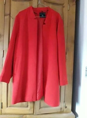 Женская верхняя одежда Dorothy Perkins (оригинал) размер 4XL. Фотография 4