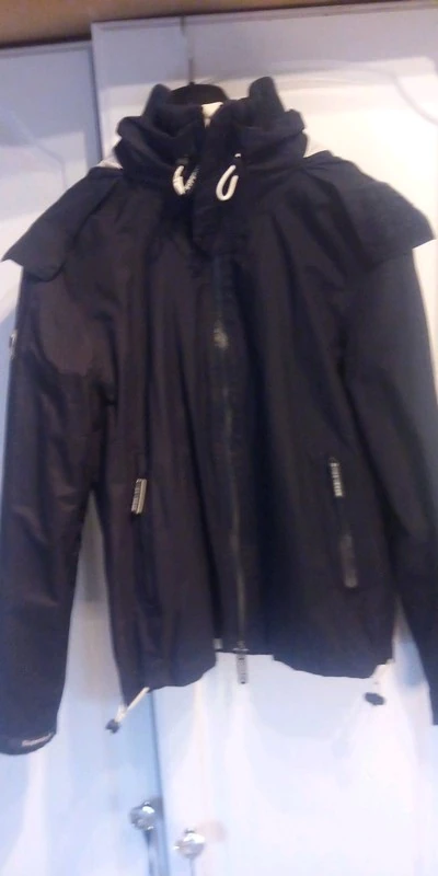 Женская верхняя одежда Superdry (оригинал) размер M