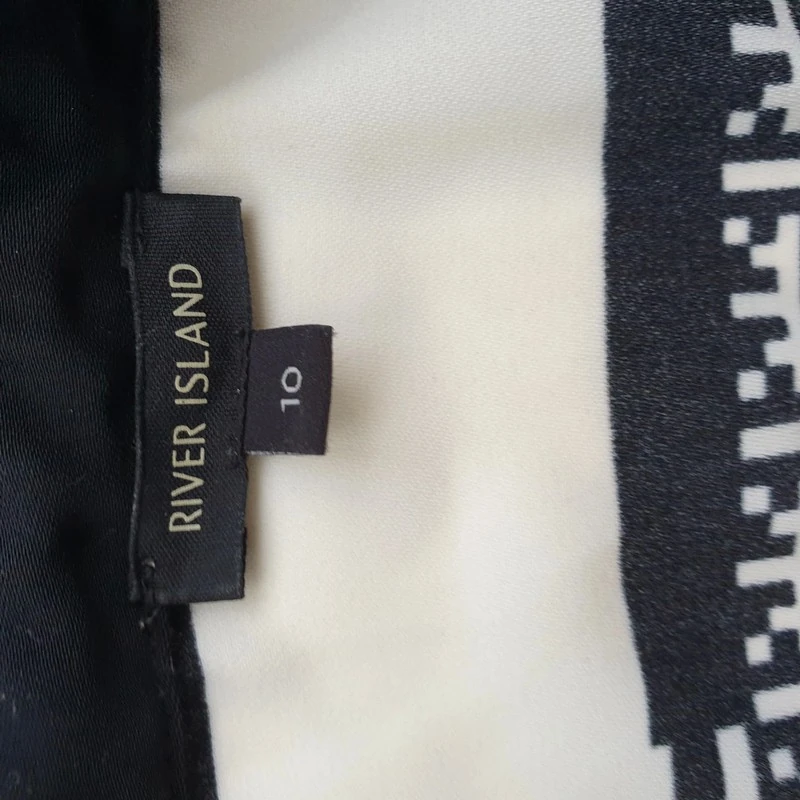 Платье River Island (оригинал) размер M. Фотография 3