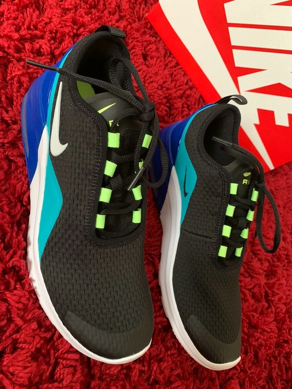 Женские кроссовки Nike (оригинал) размер 36. Фотография 3