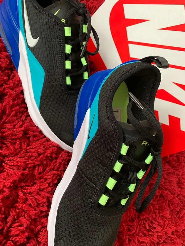 Женские кроссовки Nike (оригинал) размер 36. Фотография 2