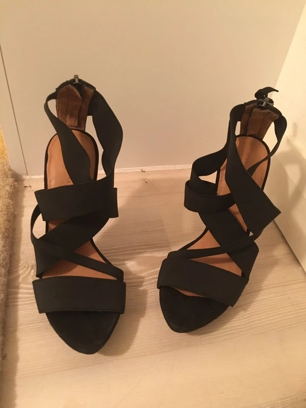 Женские босоножки Zara (оригинал) размер 35