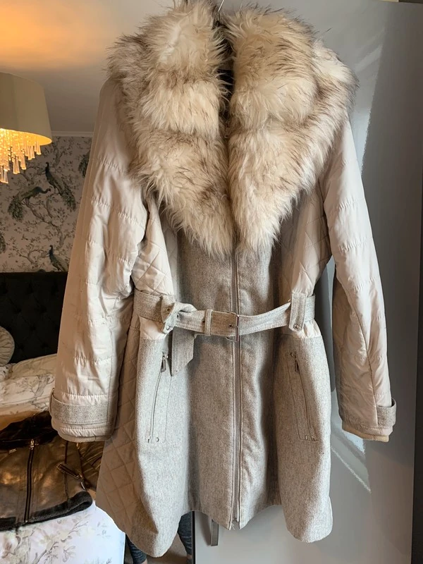 Женская верхняя одежда River Island (оригинал) размер XXXL. Фотография 2