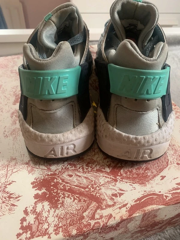 Женские кроссовки Nike (оригинал) размер 36. Фотография 5