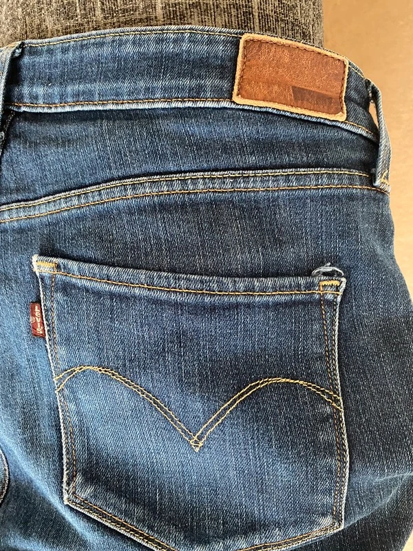 Женские джинсы Levi's (оригинал) размер L. Фотография 2