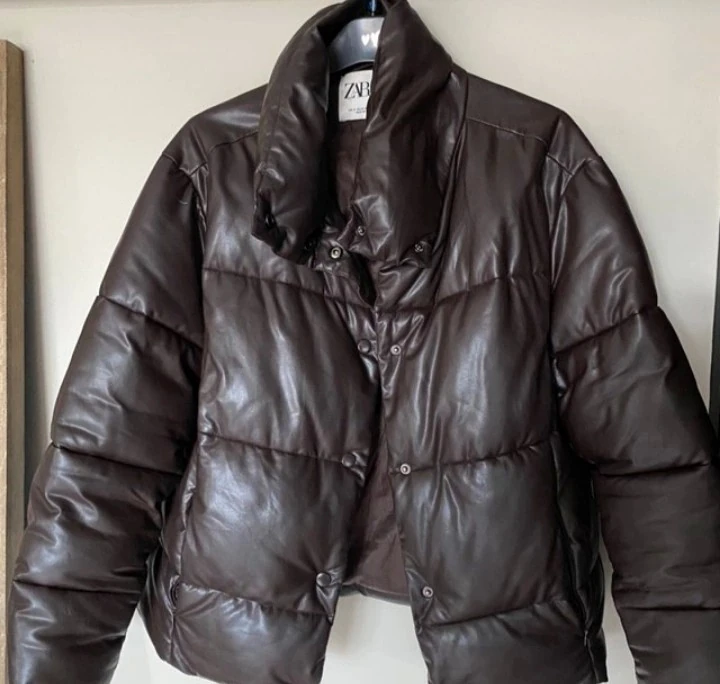 Женская верхняя одежда Zara (оригинал) размер M