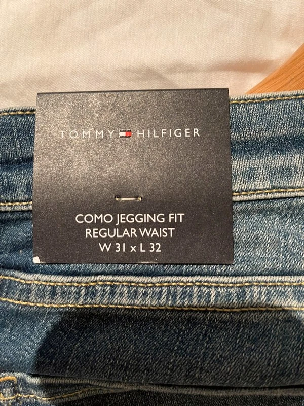 Женские джинсы Tommy Hilfiger (оригинал) размер L. Фотография 2