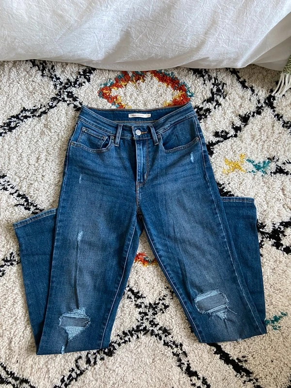 Женские джинсы Levi's (оригинал) размер S. Фотография 2