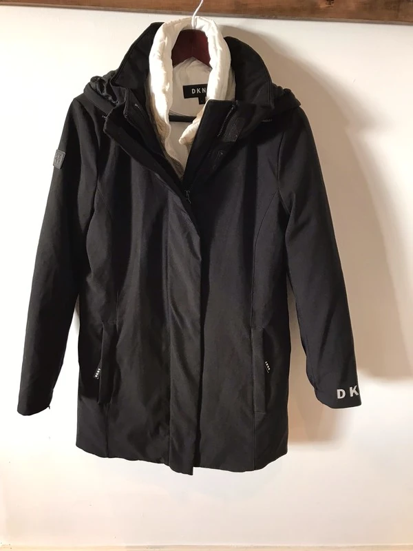 Женская верхняя одежда DKNY (оригинал) размер S. Фотография 3