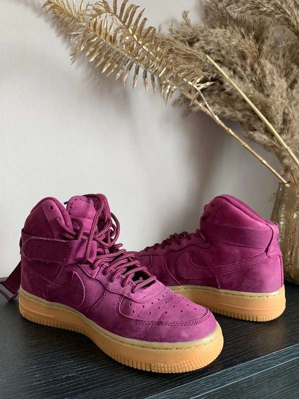 Женские кроссовки Nike (оригинал) размер 36.5
