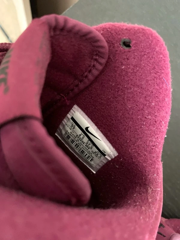 Женские кроссовки Nike (оригинал) размер 36.5. Фотография 4