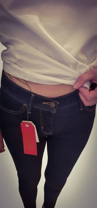Женские джинсы Levi's (оригинал) размер S. Фотография 3