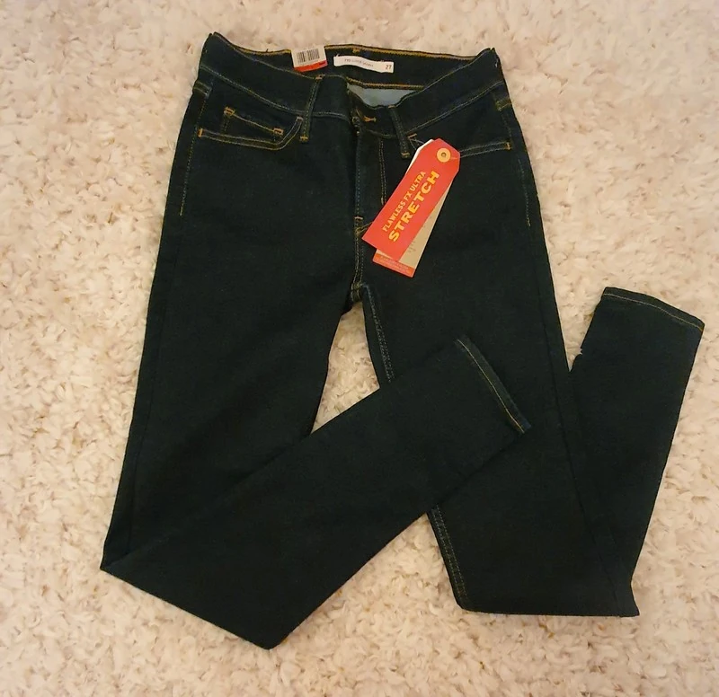 Женские джинсы Levi's (оригинал) размер S. Фотография 5