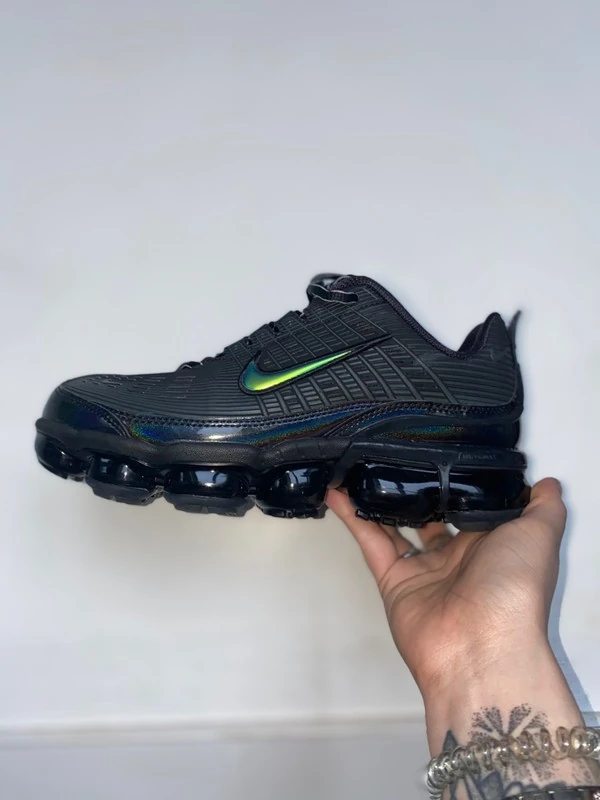 Женские кроссовки Nike (оригинал) размер 36.5. Фотография 2