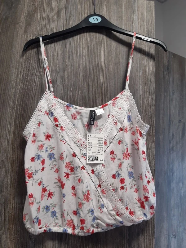 Женская футболка H&M (оригинал) размер XL