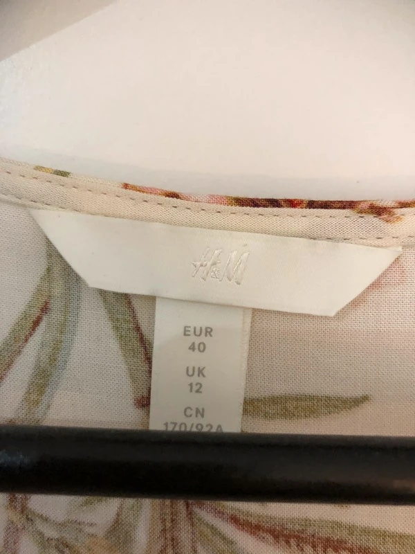 Женская футболка H&M (оригинал) размер L. Фотография 2