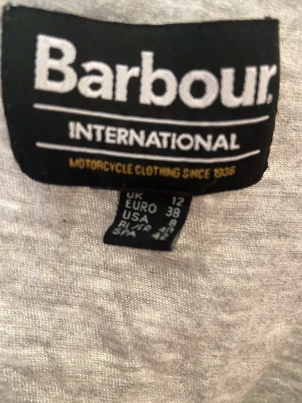 Женская футболка Barbour (оригинал) размер L. Фотография 5